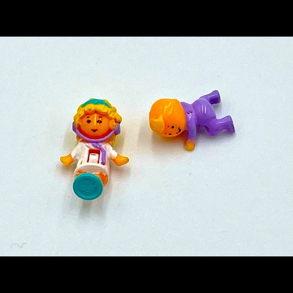 1992 Vintage Bluebird Polly Pocket In the Nursery w/Polly & 1 baby - Picture 4 of 4